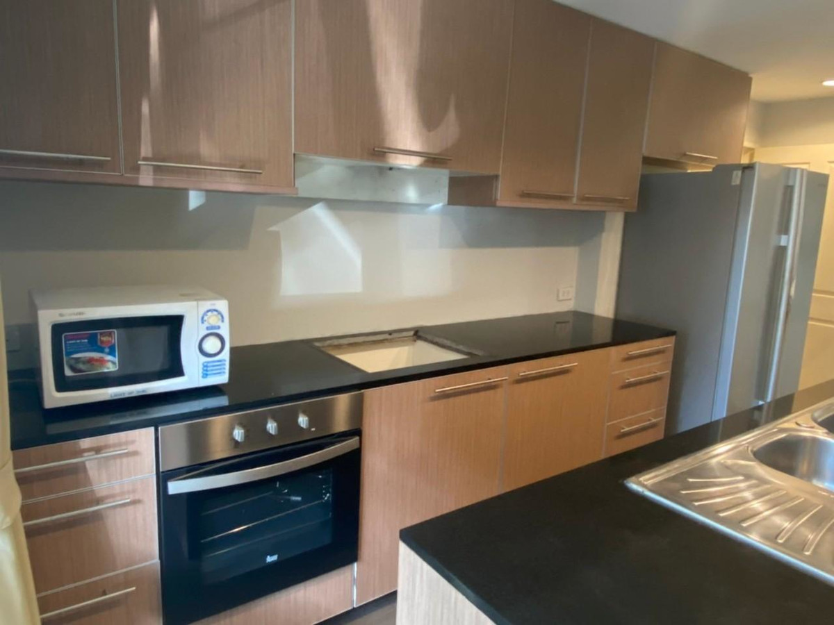 ให้เช่าบ้านสุขุมวิท อโศก ทองหล่อ : Pet-Friendly Best Value | Modern House for Rent Thonglor |  Near BTS Thonglor | 120,000 THB | บ้านโมเดิร์นให้เช่า ทองหล่อ คุ้มค่า เลี้ยงสัตว์ได้ ใกล้ BTS ทองหล่อ ⸻LTH14775