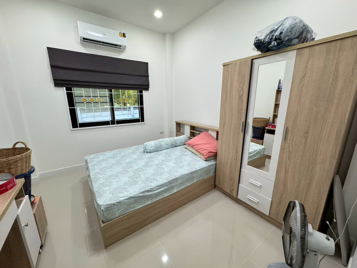 For SaleTownhomeRayong : Urgent sale, detached house, Sap Anan Living Home Village.