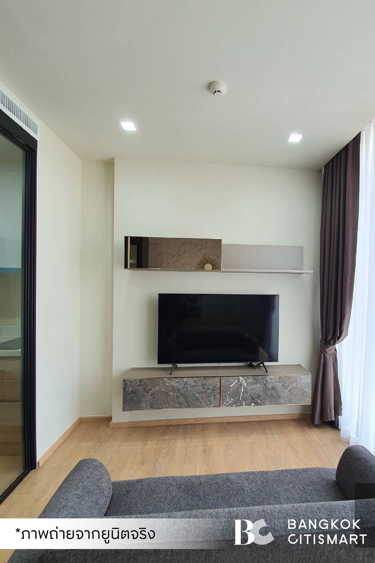 For RentCondoSukhumvit, Asoke, Thonglor : 🔥 Ready to move in Noble Around Sukhumvit 33 (1 bedroom 30 sq.m.) Beautifully decorated room, doesnt block the view. Interested: 095-370-1451 (Kate)