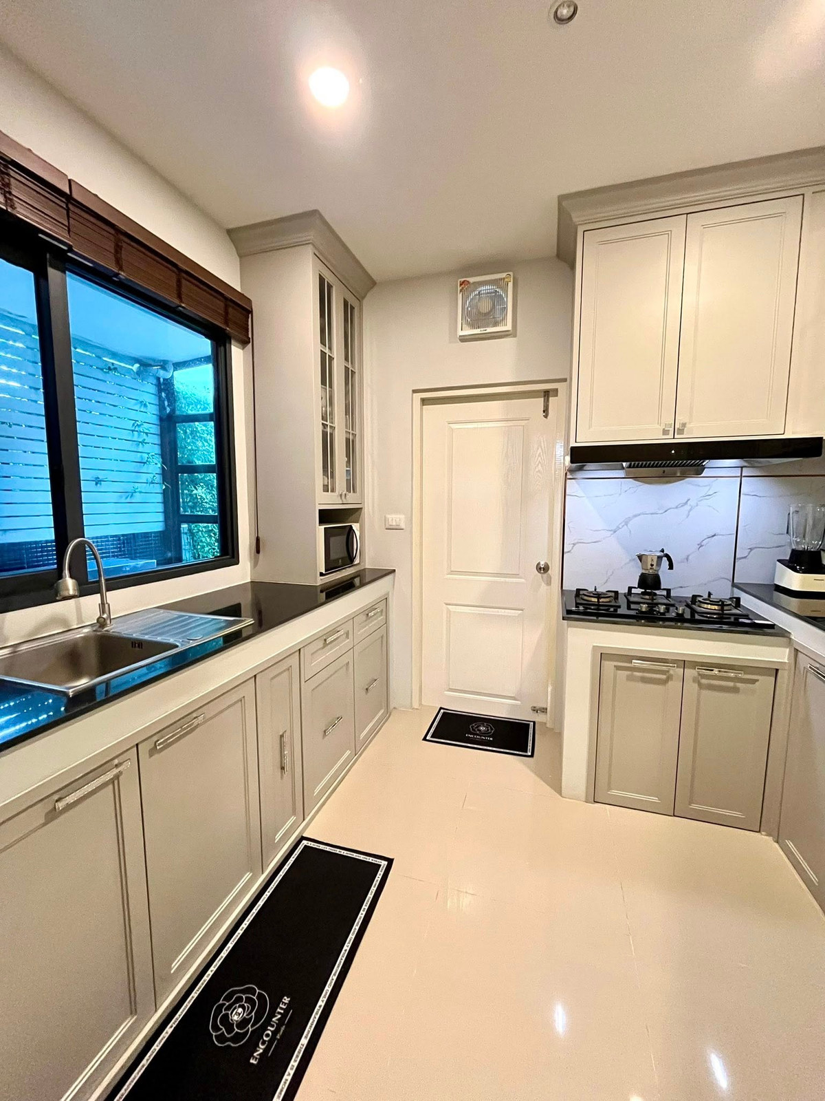 ขายบ้านนนทบุรี บางใหญ่ บางบัวทอง : ขายขาดทุน 3 ล้าน! หลังมุม พร้อมอยู่ครบทั้งหลัง 💎 เซนโทร ราชพฤกษ์ 2 / 4 ห้องนอน (ขาย), CENTRO Ratchapruek 2 / 4 Bedrooms (FOR SALE) AOM073