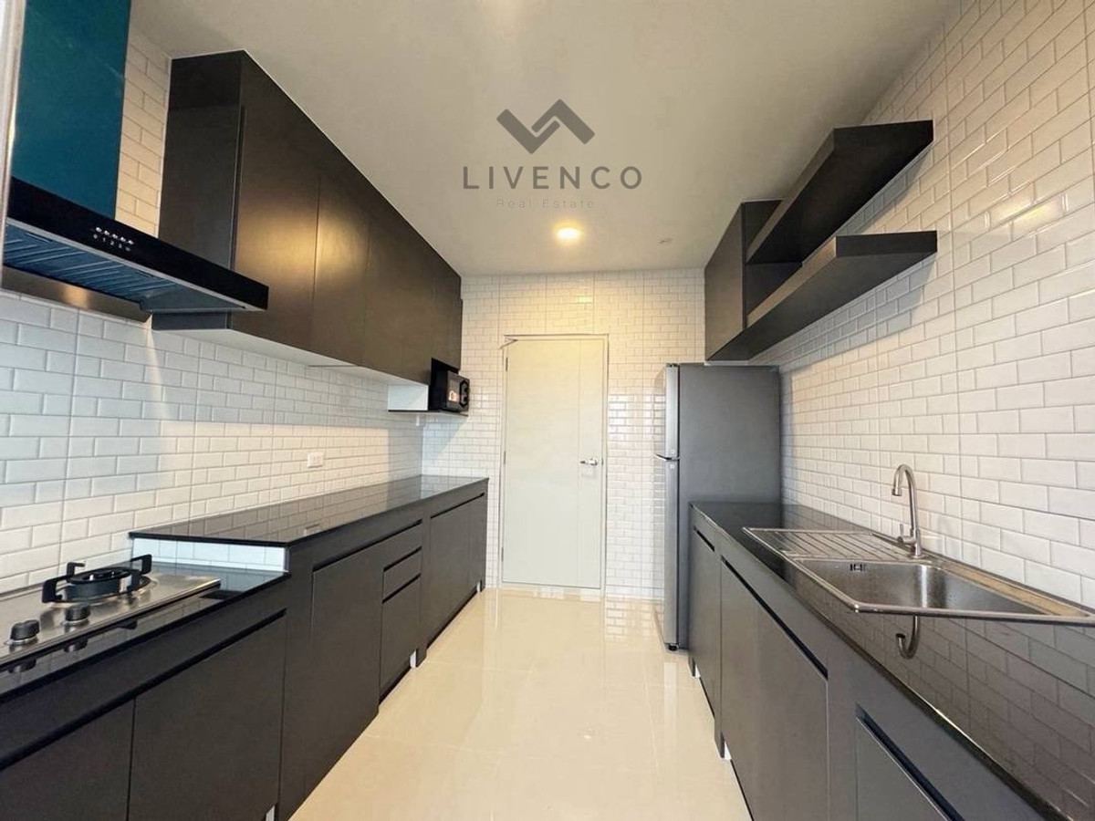 บ้านบางนา แบริ่ง ลาซาล : ขาย หรือ ให้เช่า บ้านเดี่ยว Centro บางนา  
(Centro Bangna)
(LVC40001)