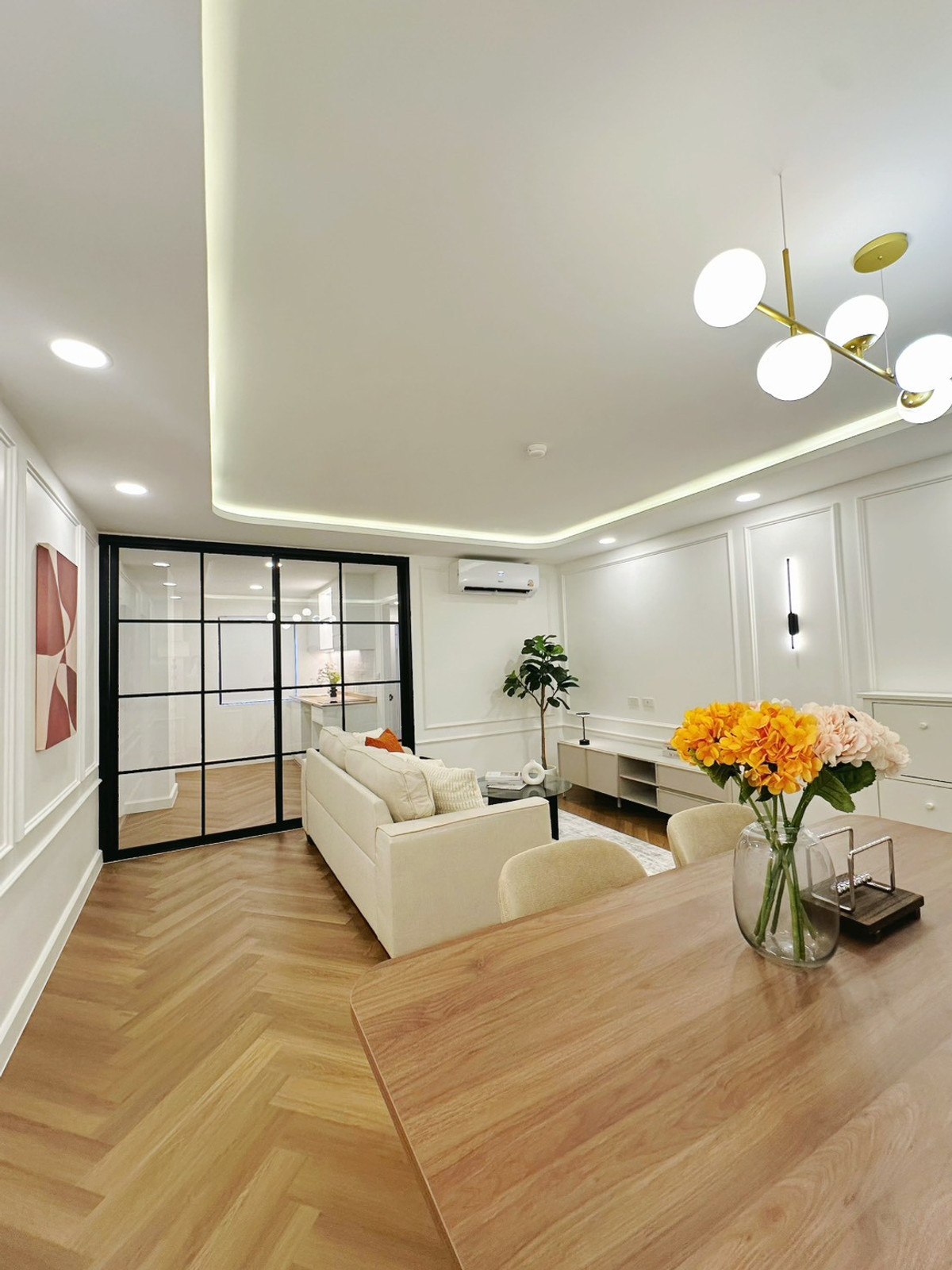 ขายคอนโดรัชดา ห้วยขวาง : ขาย คอนโด2นอน ห้องใหญ่62ตร.ม. รีโนเวทPremium ใหม่ เลี้ยงสัตว์ได้! ย่านห้วยขวาง-เหม๋งจ๋าย-รามอินทรา พร้อมอยู่ นัดชมเลย 084-976-1441