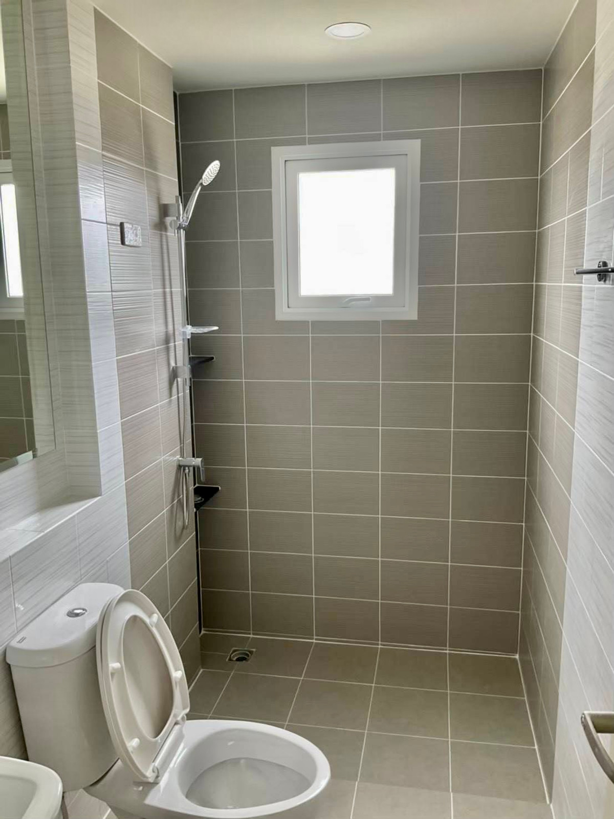 For SaleHousePathum Thani,Rangsit, Thammasat : Centro Phahol - Vibhavadi 2 / 4 Bedrooms (FOR SALE) BNS062