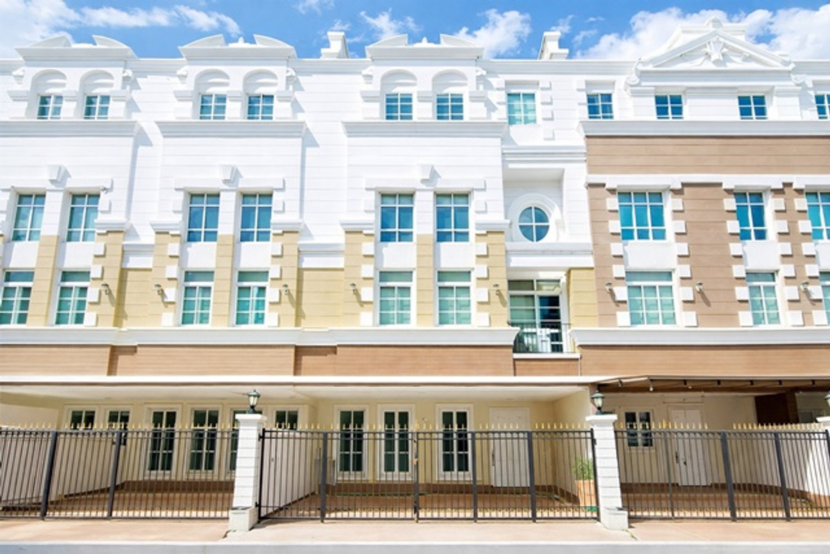 ให้เช่าทาวน์โฮมอ่อนนุช อุดมสุข : ทาวน์โฮมหรู 4 ชั้นฟังก์ชันครบ 3 นอน 4 น้ำ อ่อนนุช ใกล้BTSปุณณวิถี 1.47กม. โลตัส วชิรธรรม7 800ม. 20 ตร.ว. 240 ตร.ม. ตลาดอุดมสุข 1.6 กม