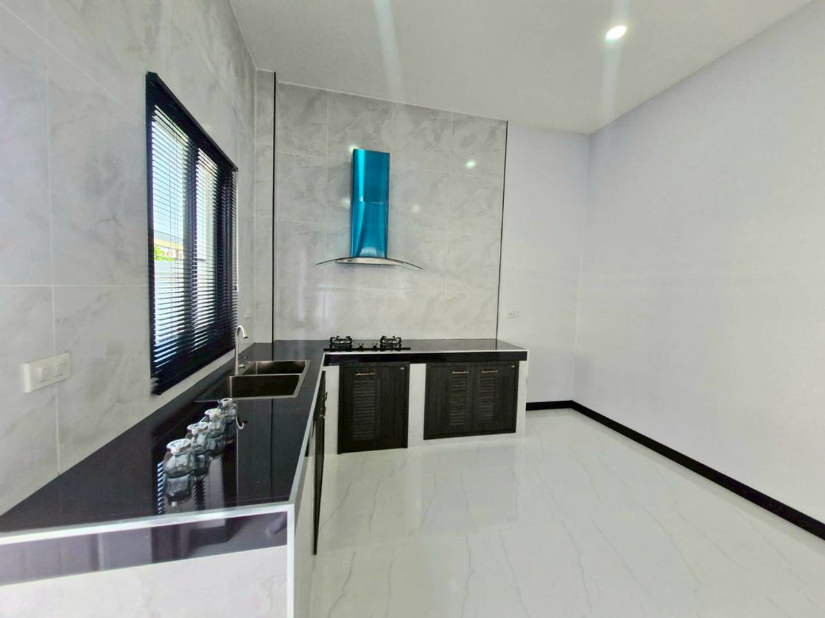 ขายบ้านพัทยา บางแสน ชลบุรี สัตหีบ : บ้านเดี่ยวทุ่งกลมตาลหมัน / 3 ห้องนอน (ขาย), Single House Thung Klom Tanman / 3 Bedrooms (FOR SALE) AM105