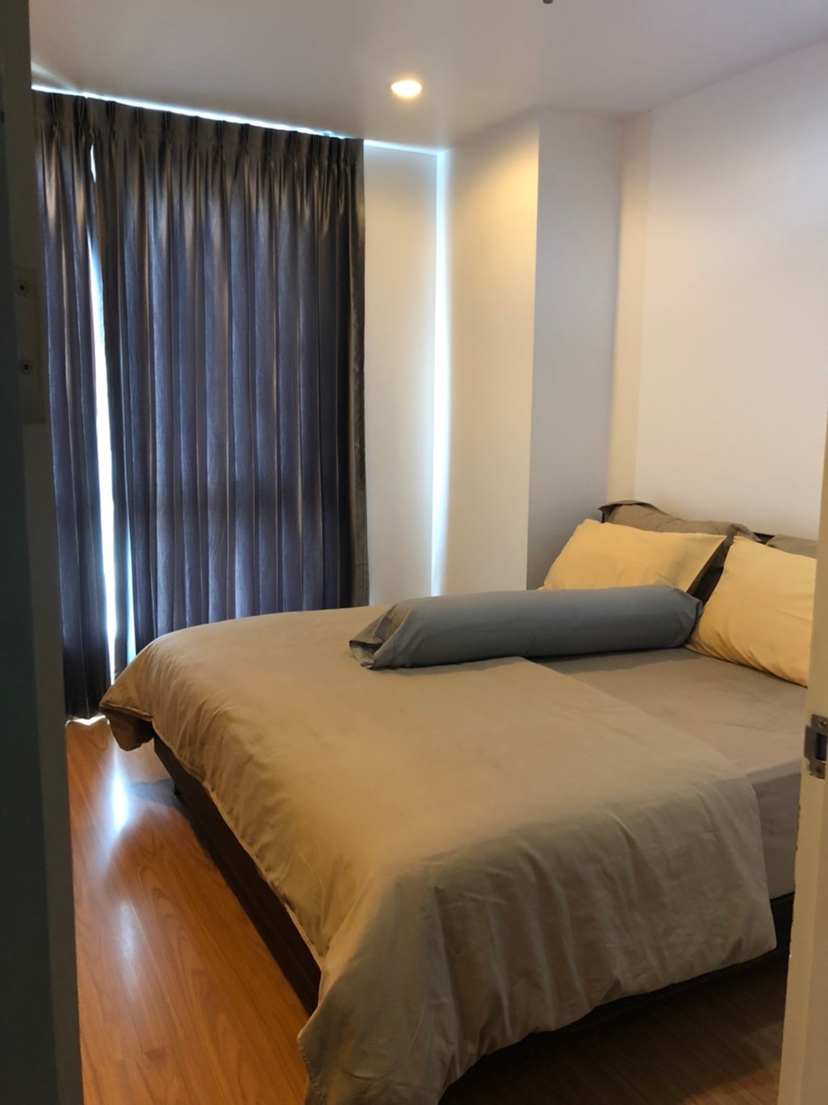 ขายคอนโดราชเทวี พญาไท : คอนโด 2 ห้องนอน ชั้นสูง วิวเมืองโล่ง ใจกลางราชปรารภ