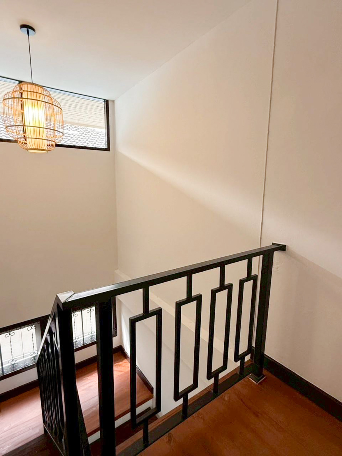 ขายบ้านรามคำแหง หัวหมาก : บ้านเดี่ยวขายพร้อมผู้เช่า ใกล้รถไฟฟ้า YL แยกลำสาลี ทะลุได้ทั้ง กรุงเทพกรีฑา - รามคำแหง - ลาดพร้าว 