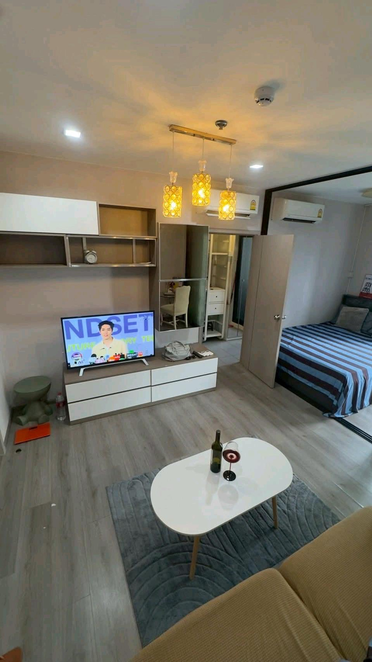 ให้เช่าคอนโดรัตนาธิเบศร์ สนามบินน้ำ พระนั่งเกล้า : ให้เช่า Politan rive ชั้น 35 ขนาด 31 ตร.ม ตกแต่งสวย วิวแม่น้ำ เฟอร์ครบพร้อมอยู่