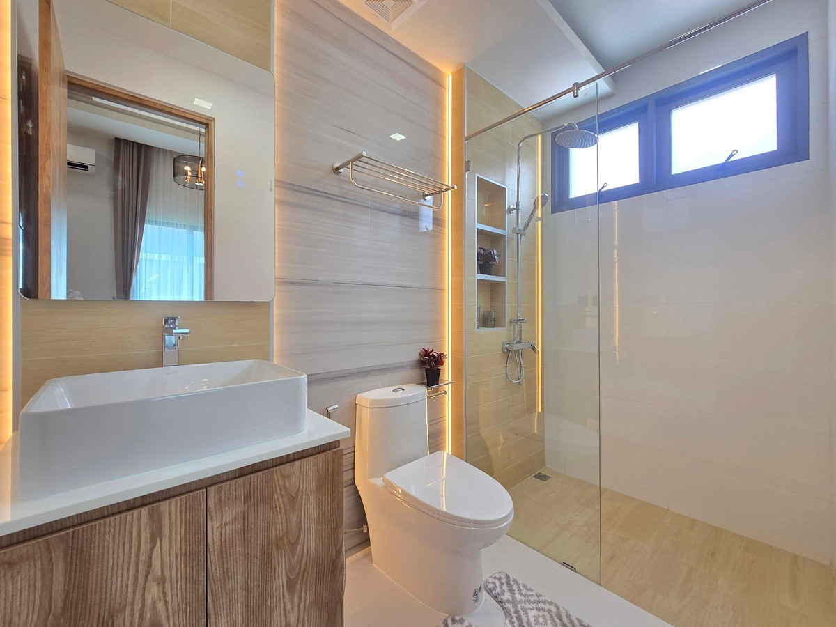 ขายบ้านพัทยา บางแสน ชลบุรี สัตหีบ : เดอะ ไพรเวท พูลวิลล่า พัทยา / 5 ห้องนอน (ขาย), The Private Pool Villa Pattaya / 5 Bedrooms (FOR SALE) BEWN152