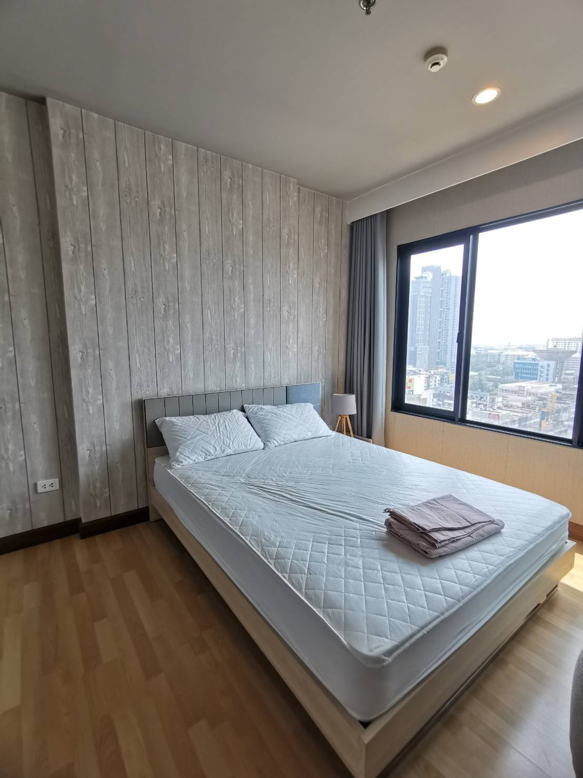 ขายคอนโดอ่อนนุช อุดมสุข : ขาย Blocs77 คอนโดแสนสิริ ทำเลดี ใกล้สถานีรถไฟฟ้าอ่อนนุช ใกล้ห้าง 