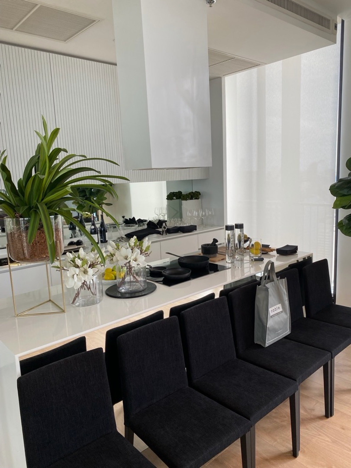 For SaleCondoSukhumvit, Asoke, Thonglor : Luxury apartment show flat, move-in ready