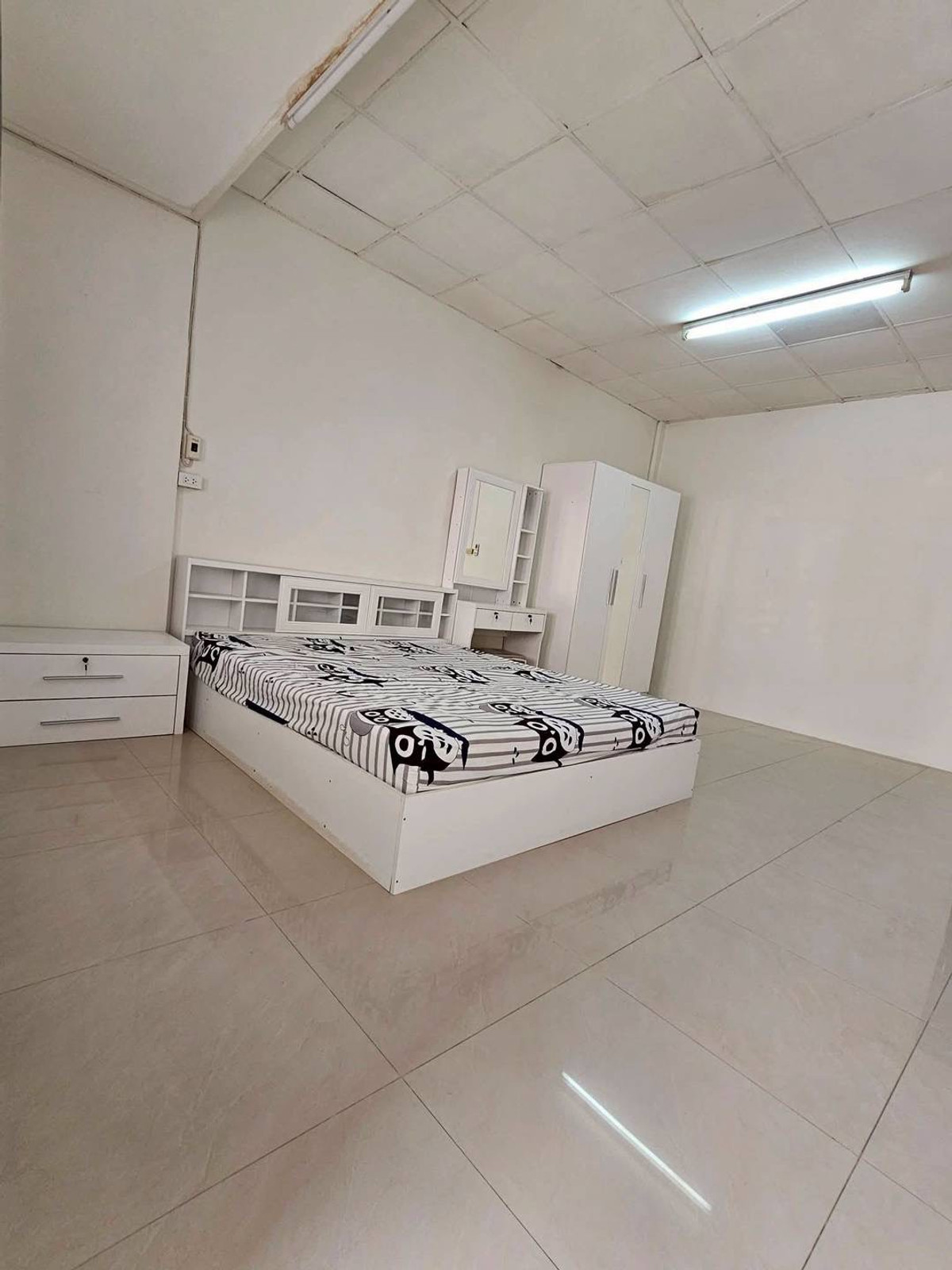 ให้เช่าทาวน์โฮมอ่อนนุช อุดมสุข : เช่าทาวน์เฮาส์ 2 ชั้น2 ห้องนอน 1 ห้องน้ำ  ใกล้อ่อนนุช48 