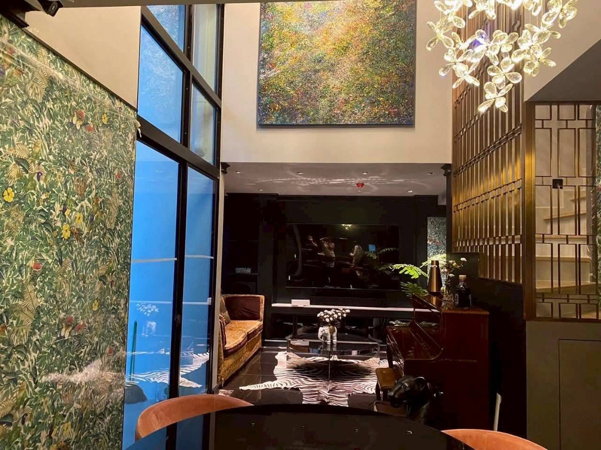 ขายคอนโดวิทยุ ชิดลม หลังสวน : Duplex 3 ห้องนอน ย่านหลังสวน ฟีลไลค์โฮม ห้องใหญ่พื้นที่ใช้สอยเยอะ มีสวนร่มรื่น✨Na Vara Residence✨ 3 ห้องนอน 3 ห้องน้ำ ขนาด 182 ตร.ม ใกล้ BTS / MRT ชิดลม (0.4 กม.) Tel.0982645161 