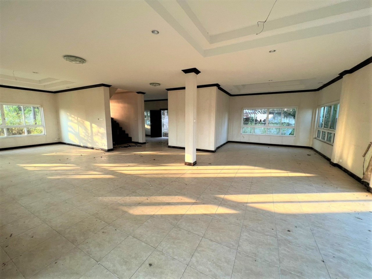 ขายบ้านหัวหิน ประจวบคีรีขันธ์ : ขายบ้านเดี่ยวขนาดใหญ่ พื้นที่ 1-2-91 ไร่ โครงการลูน่า วิลล่า หัวหิน โซนที่พักอาศัยตากอากาศระดับพรีเมียม  ราคาสุดพิเศษ ต่อรองได้