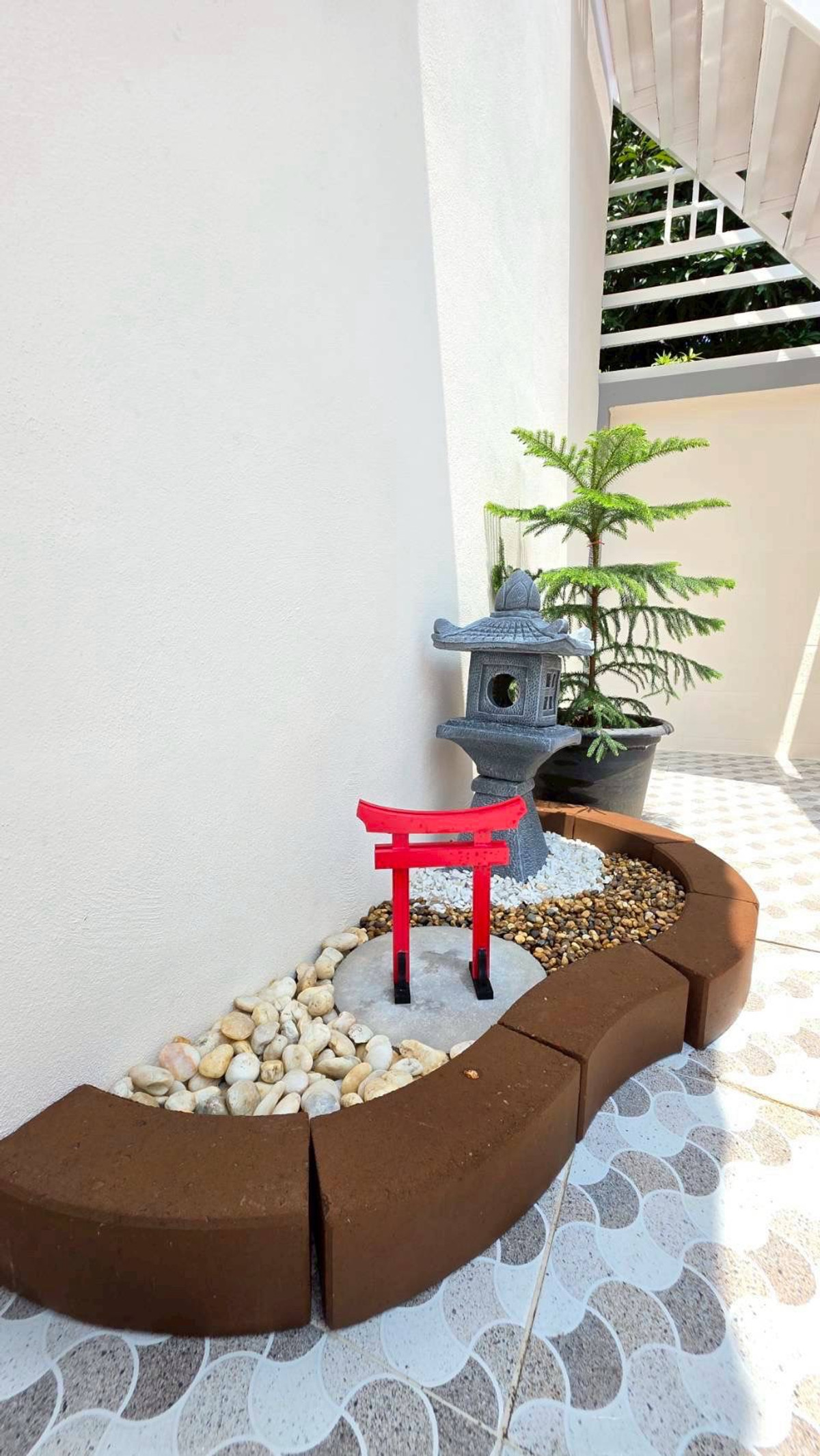 ขายทาวน์โฮมนนทบุรี บางใหญ่ บางบัวทอง : ขายทาวน์เฮ้าส์พระปิ่น 3 หลังริม 30 ตร.ว. 4 นอน มีระเบียงเทอเรส ติดถนนกาญจนาฯ ฟรีโอน