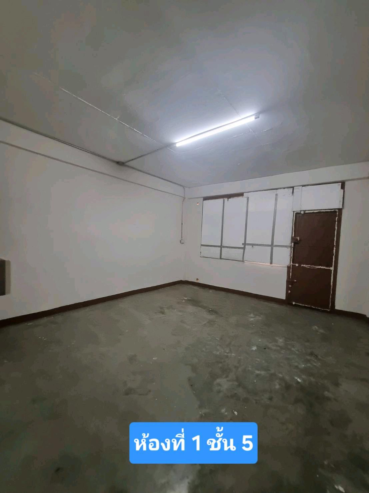 For RentShop HouseOnnut, Udomsuk : Commercial building for rent on the main road, near BTS Bang Chak.
