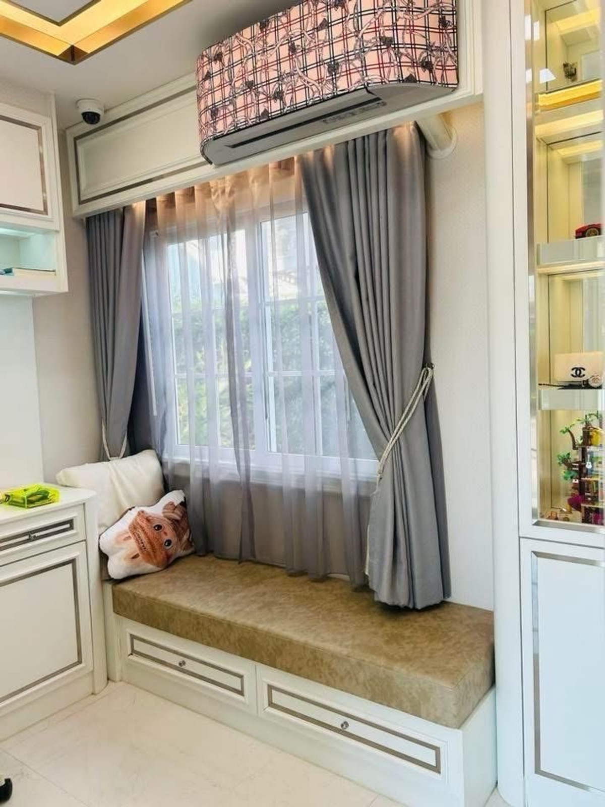 For RentThaphra, Talat Phlu, Wutthakat : Semi-detached house for rent, Golden Neo Sathorn Project, Kanlapaphruek Road.