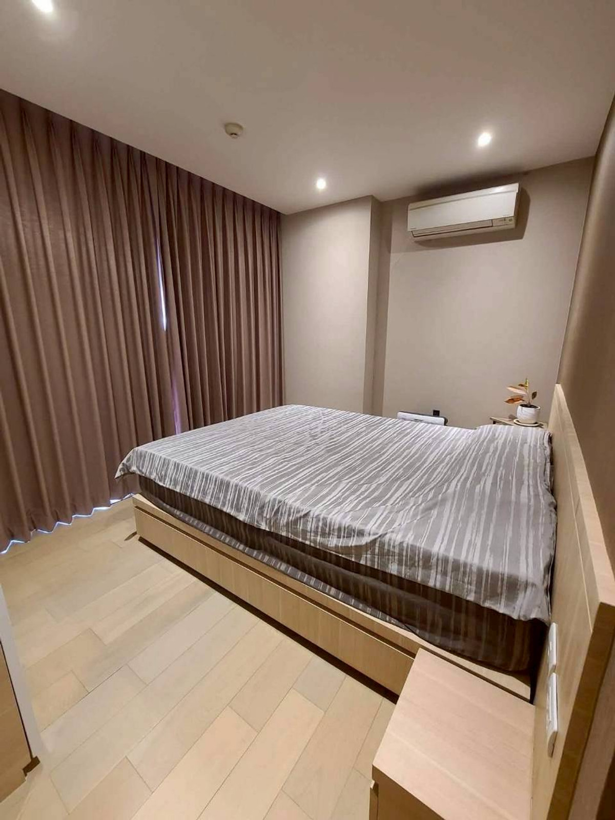 ขายคอนโดสีลม ศาลาแดง บางรัก : ✅ S-CCL104 ✅ Line : @p2nproperty