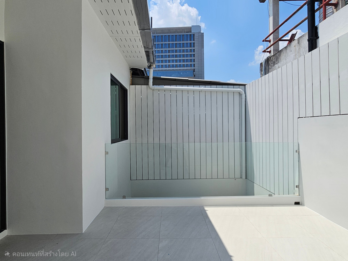 ขายทาวน์โฮมลาดพร้าว เซ็นทรัลลาดพร้าว : 🚩[ด่วน ! มีเพียงหลังเดียว] ทาวน์โฮม พหลโยธิน 23 รีโนเวทใหม่ ใกล้เซ็นทรัลลาดพร้าว และ BTS พหลฯ 24 ลดราคา 1 ล้านบาท พร้อมฟรีโอน นัดหมายเข้าชมโทร 095-424-3656 หรือแอด LINE จากเบอร์โทร