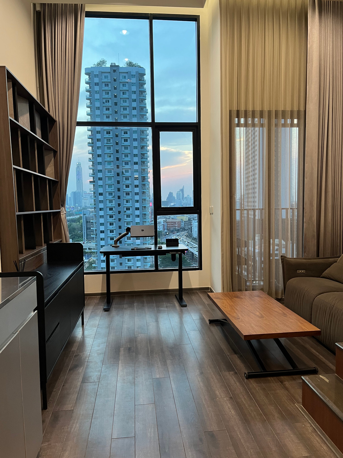 ขายคอนโดพระราม 9 เพชรบุรีตัดใหม่ RCA : KnightsBridge Space Rama 9 / Duplex 1 Bedroom (FOR SALE), ไนท์บริดจ์ สเปซ พระราม 9 / ดูเพล็กซ์ 1 ห้องนอน (ขาย) TARN310