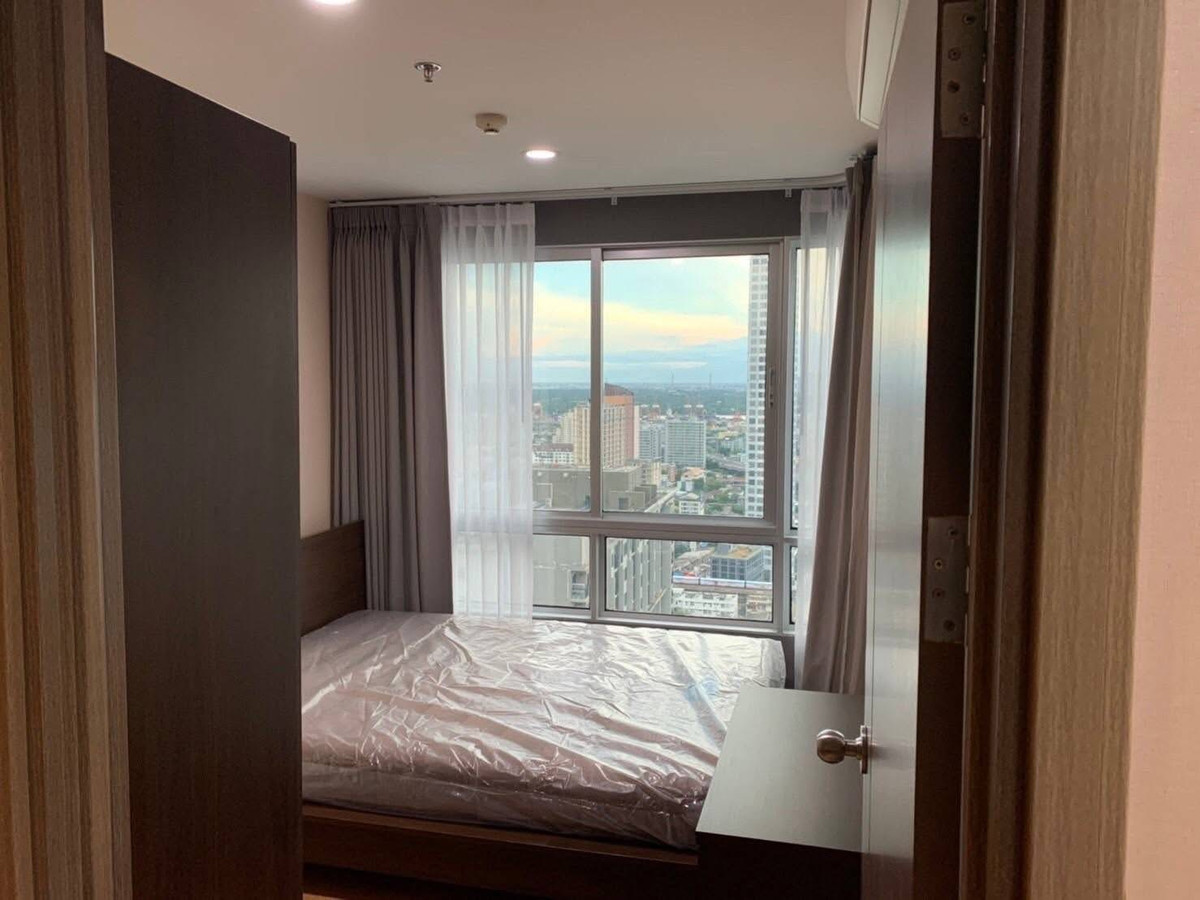 For RentCondoOnnut, Udomsuk : The Base Sukhumvit77 for rent 16K, located on the 38th floor — this deal must be rushed! Call 0636165390