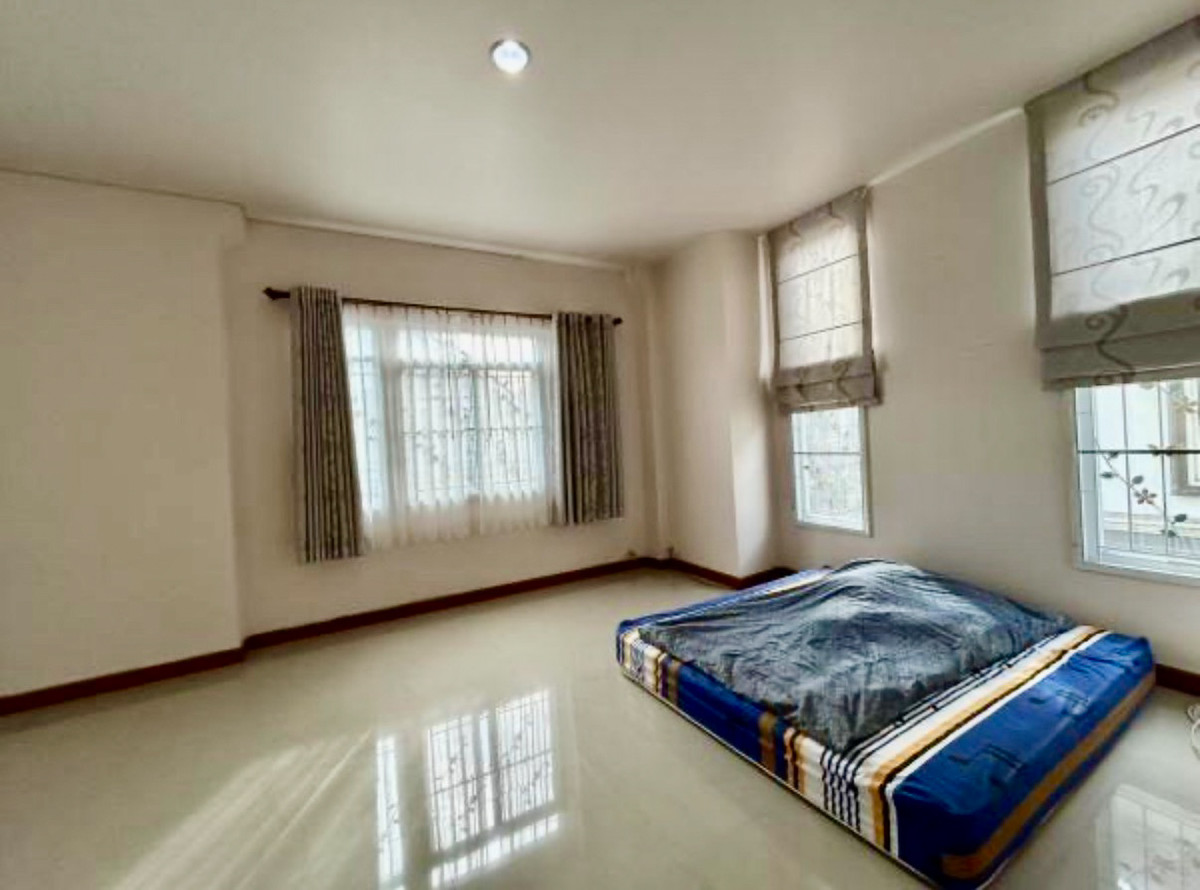 For RentOnnut, Udomsuk : Fahluang Ville Village, Soi Sukhumvit 101 / 5 bedrooms (for rent), Fahluang Ville Sukhumvit 101 / 5 Bedrooms (FOR RENT) GNG042