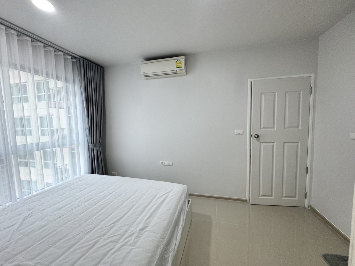 ขายคอนโดสาทร นราธิวาส : ขายด่วนๆ fuse chan sathorn 35 ตรม. ห้องสวย  เฟอร์นิเจอร์พร้อม เครื่องใช้ไฟฟ้าพร้อม