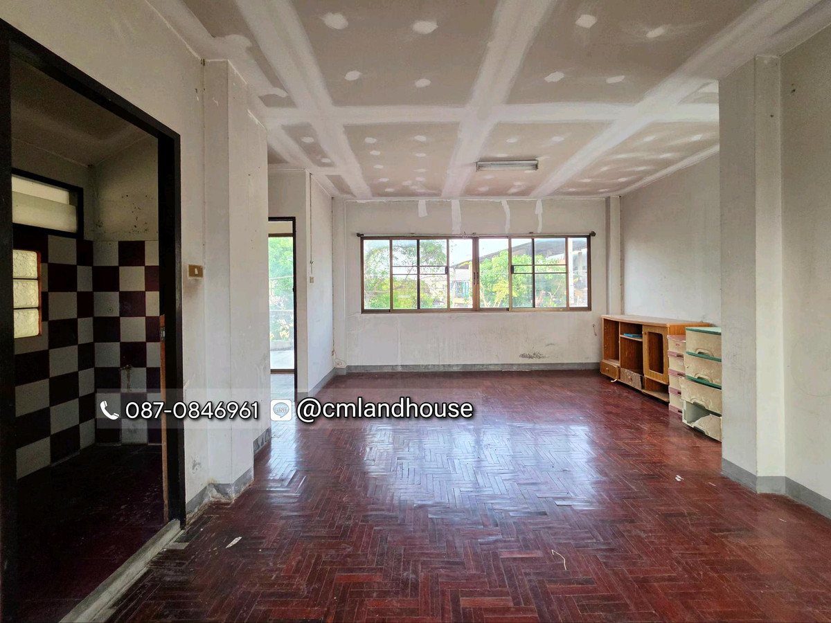 ขายบ้านเชียงใหม่ : ถูกกว่าคุ้มกว่าคอนโด! บ้านวรุณนิเวศน์ ต.แม่เหียะ อ.เมือง ใกล้แยกแม่เหียะ บิ๊กซี แม็คโคร IKEA 2 กม. ใกล้เซ็นทรัลแอร์พอร์ต 4 กม. ใกล้สนามบิน 5 กม. (ขายตามสภาพต้องปรับปรุง)