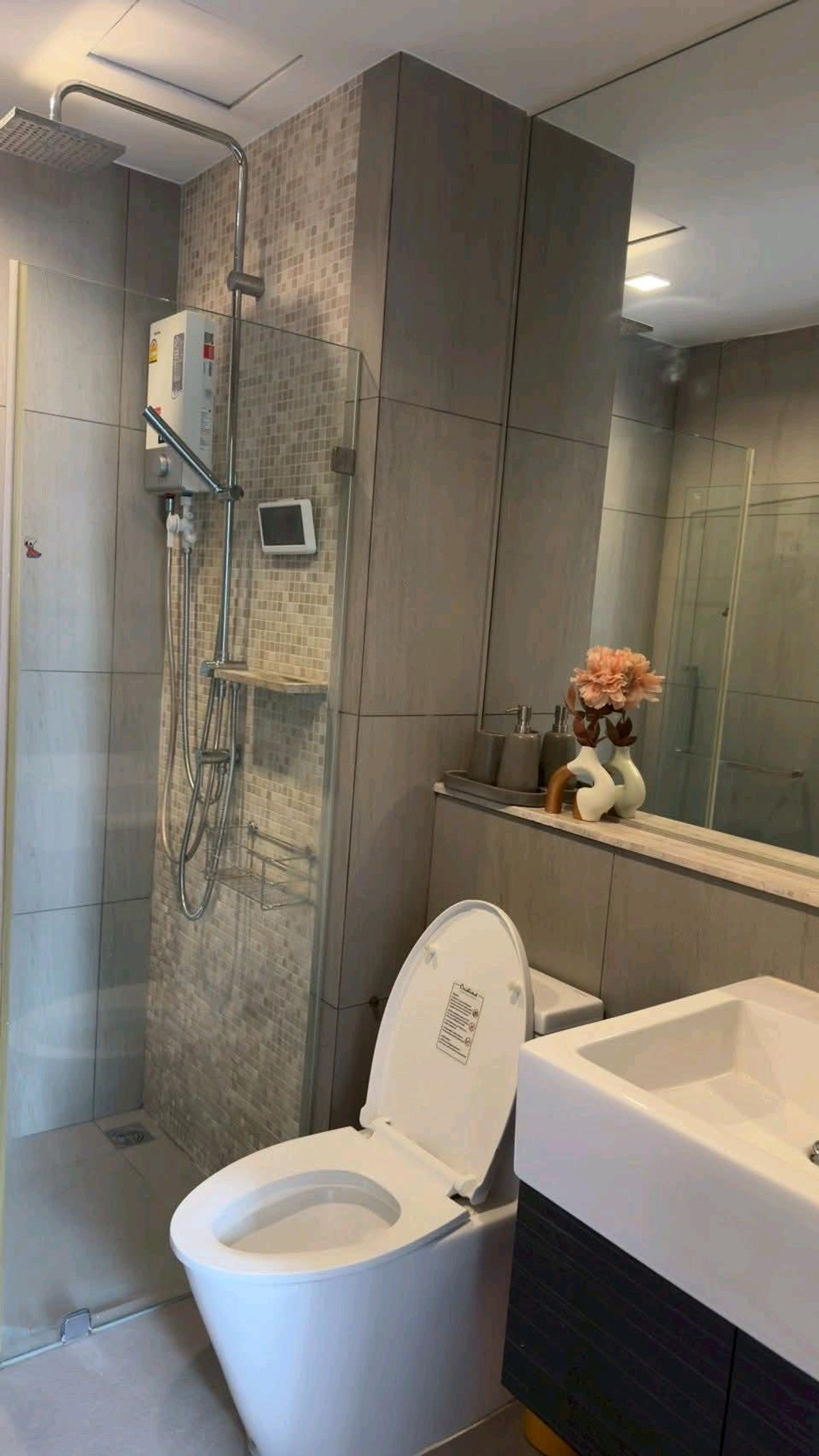 ให้เช่าคอนโดรัตนาธิเบศร์ สนามบินน้ำ พระนั่งเกล้า : ให้เช่า Politan rive ชั้น 35 ขนาด 31 ตร.ม ตกแต่งสวย วิวแม่น้ำ เฟอร์ครบพร้อมอยู่