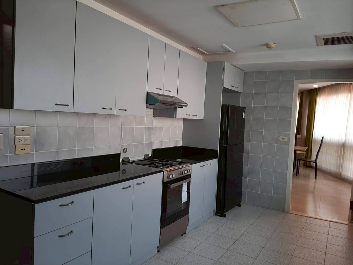 For RentCondoSukhumvit, Asoke, Thonglor : Spacious Condo for Rent Phrom Phong | City Lifestyle Best Value | Near BTS Phrom Phong | 80,000 THB/Month | Spacious Condo for Rent Phrom Phong, city lifestyle, good value, near BTS Phrom Phong 80,000 baht/month – LTH14884