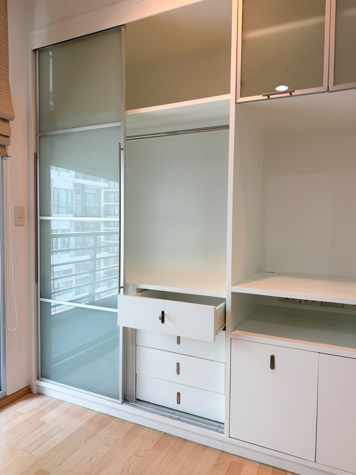 ให้เช่าคอนโดอารีย์ อนุสาวรีย์ : #E338🎉020469 ให้เช่าคอนโด Noble Lite