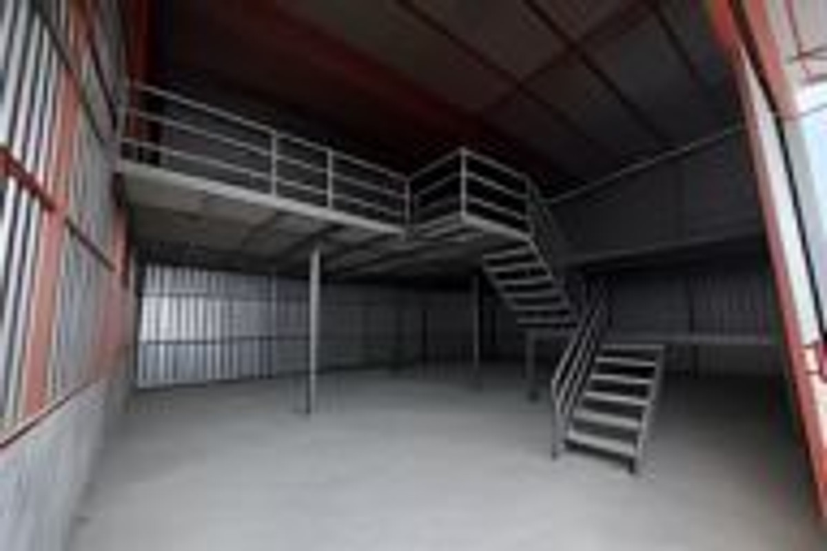 For RentWarehouseBang kae, Phetkasem : Warehouse for rent, next to Phutthamonthon Sai 3 Road, Bang Khae, Bangkok, 235 sq m.