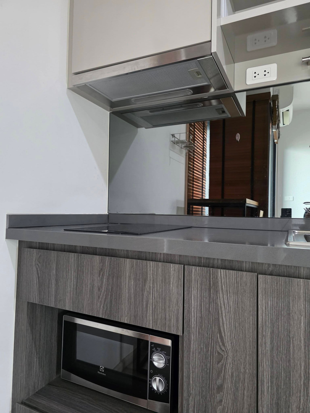 For RentCondoRatchadapisek, Huaikwang, Suttisan : 🏢✨ For rent Ideo Ratchada-Sutthisan (near MRT Sutthisan)