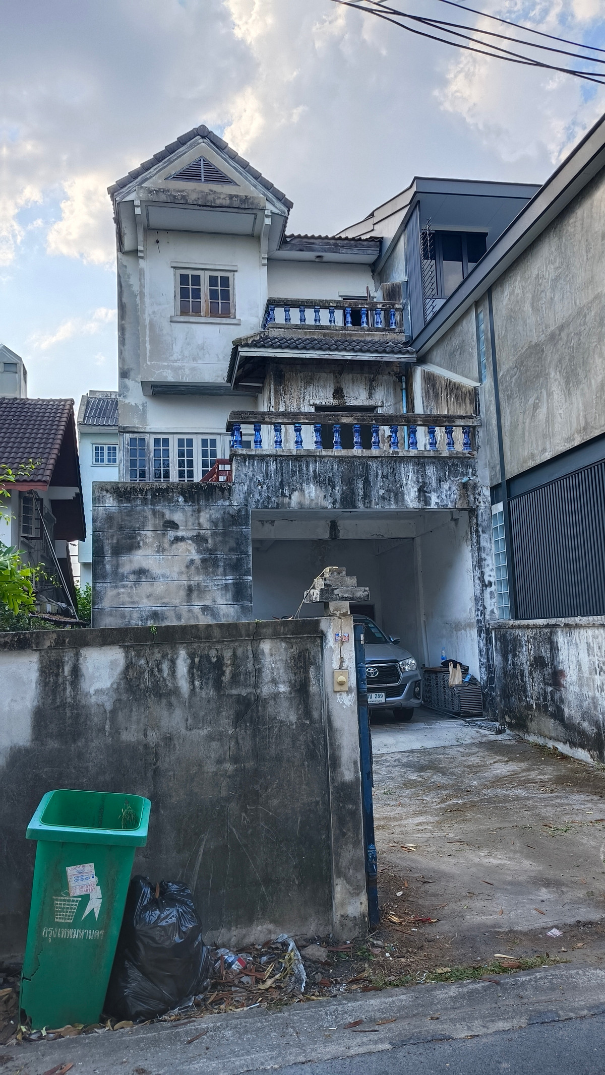 ขายทาวน์โฮมเกษตรศาสตร์ รัชโยธิน : ขายถูกทาวน์โฮมใกล้สถานีรถไฟฟ้ามัยลาภ