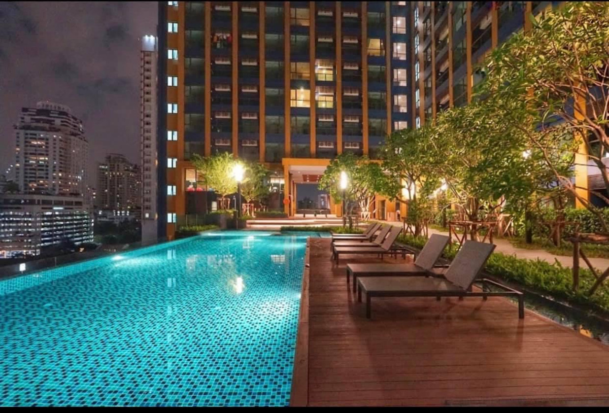For RentCondoRama9, Petchburi, RCA : For rent Lumpini Suite Phetchaburi - Makkasan, beautiful room exactly as described!  Fully furnished, very good price, ready to move in.