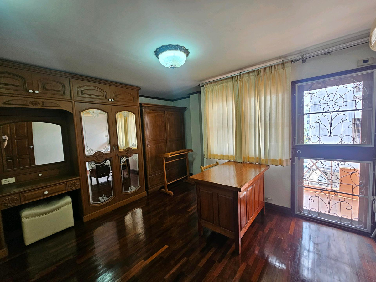 ให้เช่าอาคารพาณิชย์โชคชัย4 ลาดพร้าว71 : 📍ลาดพร้าว87แหล่งชุมชน เหมาะเปิดกิจการ+พักอาศัย ข้างตึกขึ้นป้ายโปรโมทคนเห็นเพียบ