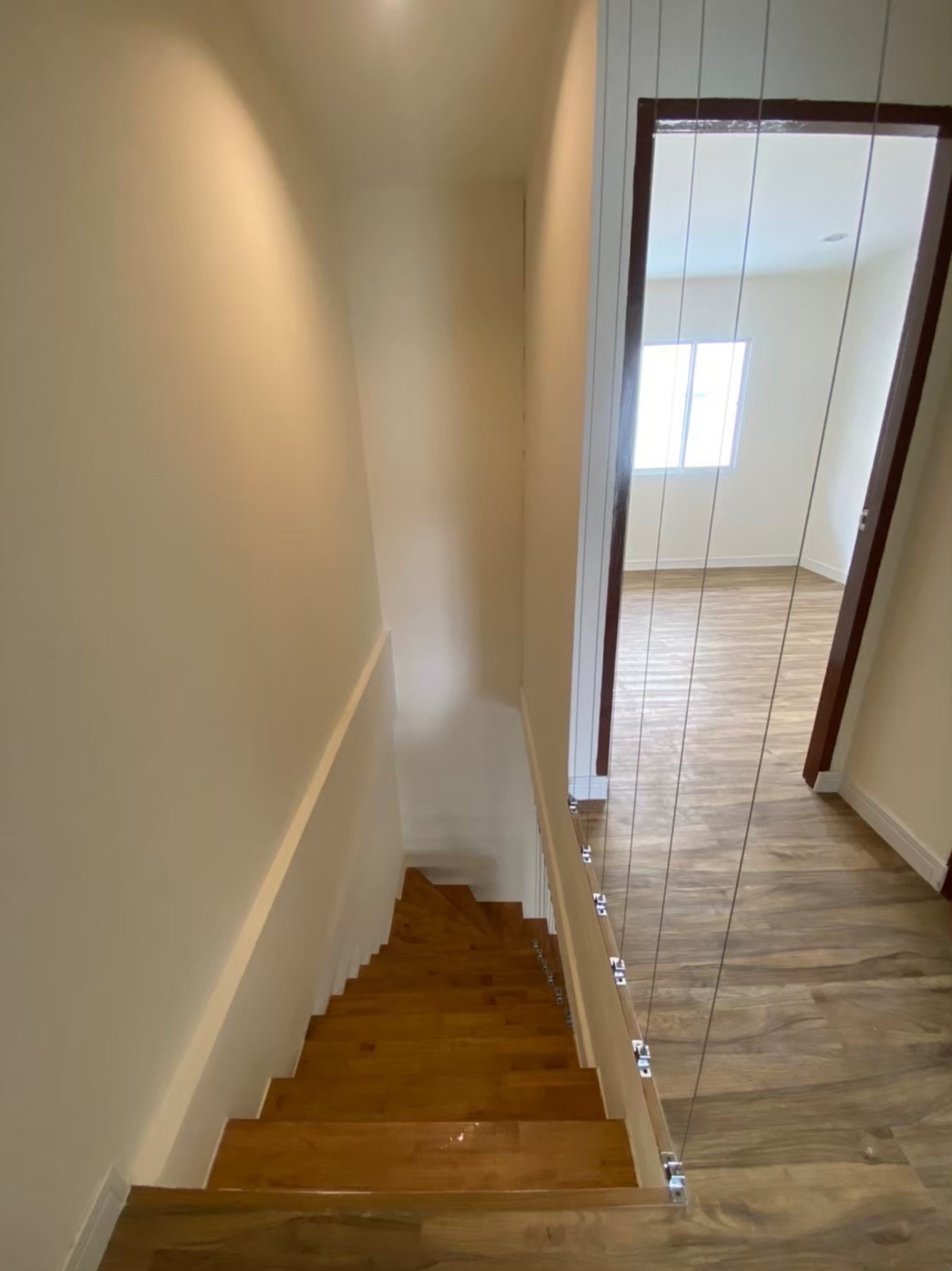 For SaleTownhomeVipawadee, Don Mueang, Lak Si : Newly renovated house for sale, 2-story townhouse, 16 sq m, Rattanawalai Village. Near Don Mueang Airport and the Red Line.