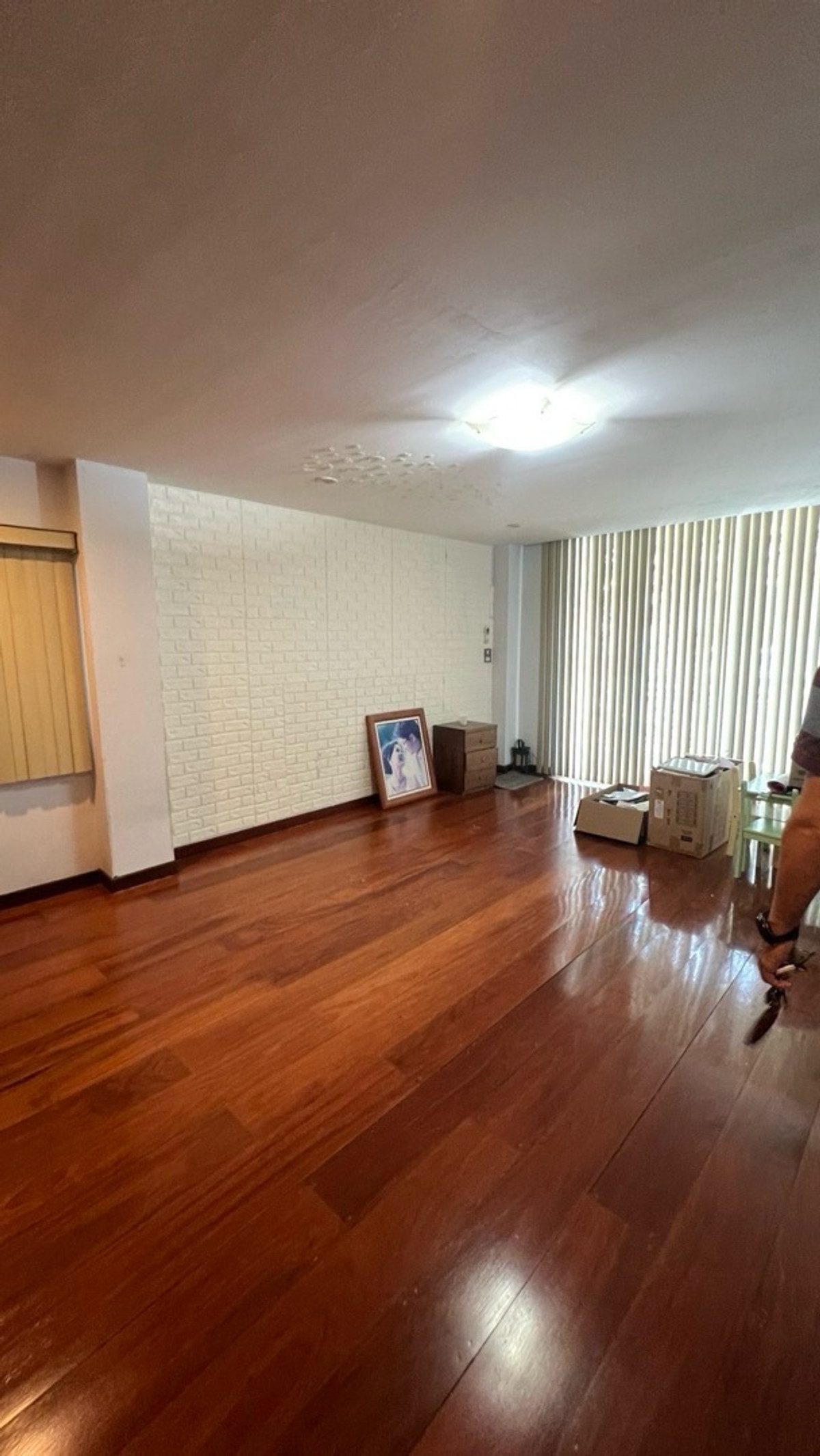 ขายอาคารพาณิชย์สาทร นราธิวาส : ขายอาคารพาณิชย์  5 ชั้น  เหมาะสำหรับพักอาศัย หรือทำoffice 
