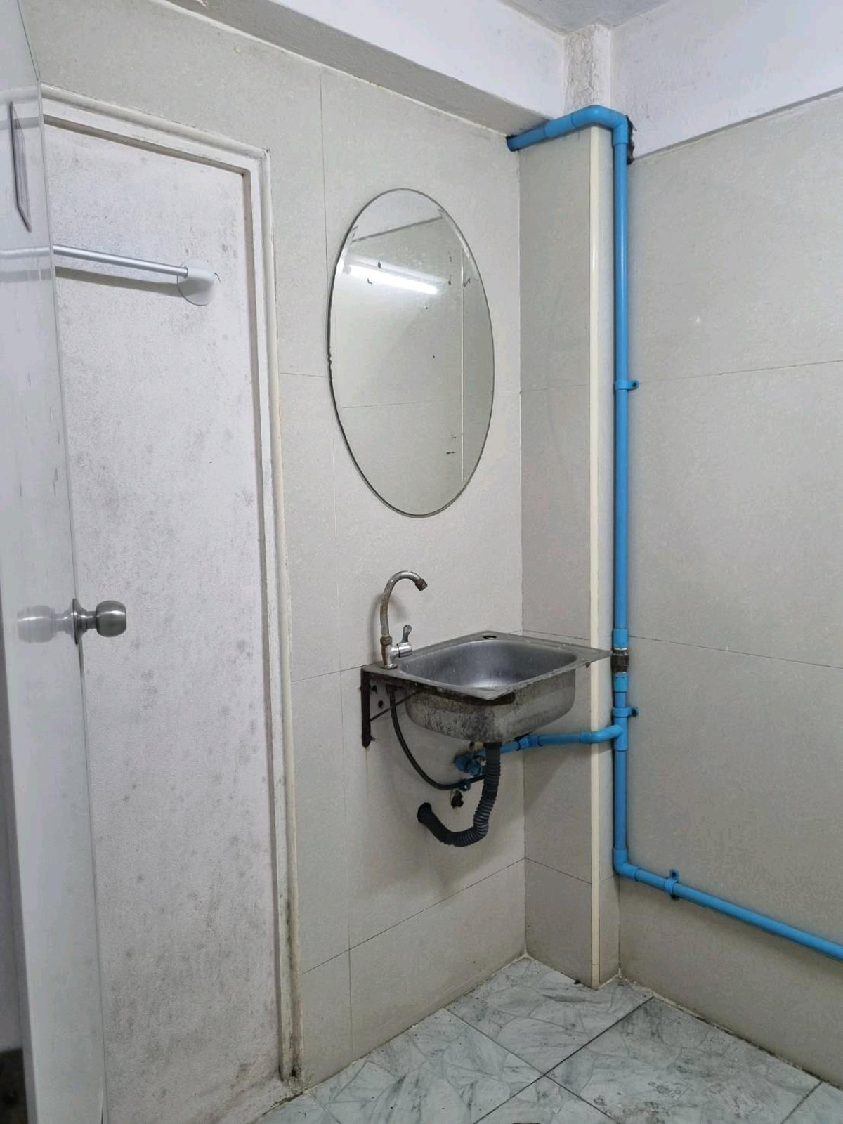 For RentShop HouseOnnut, Udomsuk : Commercial building for rent on the main road, near BTS Bang Chak.