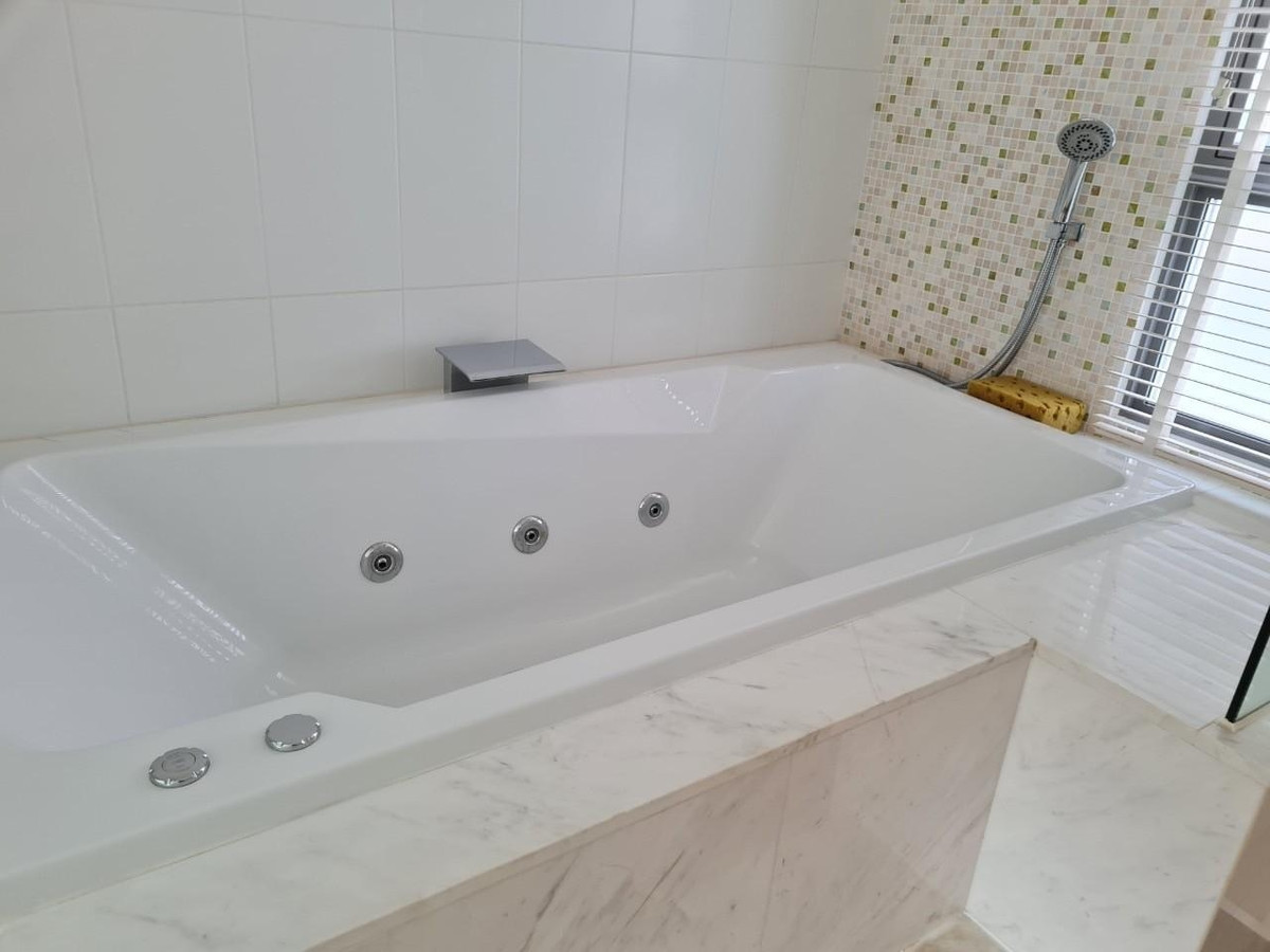 For RentCondoPattaya, Bangsaen, Chonburi : For rent NorthPoint Pattaya 39fl Best view (S03-0817) 