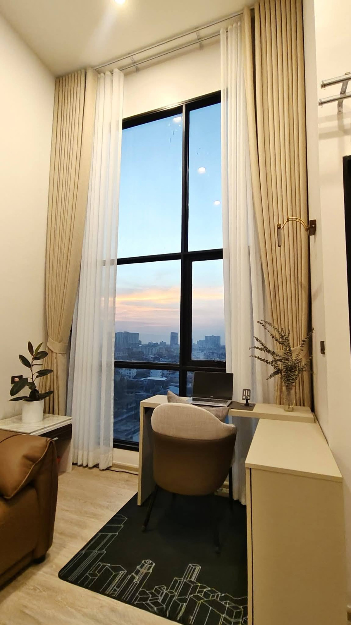 ให้เช่าคอนโดปิ่นเกล้า จรัญสนิทวงศ์ : เช่า 1 ห้องนอน 1 ห้องน้ำ Duplex ออริจิ้น ปลั๊ก แอนด์ เพลย์ สิรินธร สเตชั่น