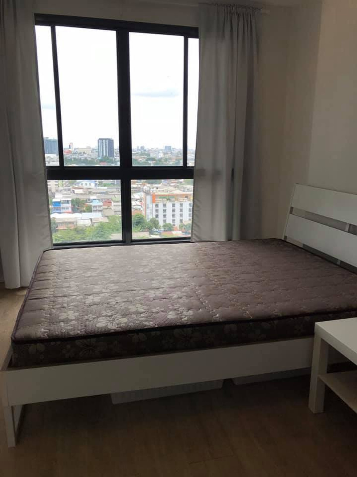 ให้เช่าคอนโดสมุทรปราการ สำโรง : P-111526 คอนโดให้เช่า 7,000 บาท ใกล้ BTS แบริ่ง - เดอะ คาบาน่า 1 ห้องนอน วิวเมือง | Line Id: @easycondoplus | 099-229-6397