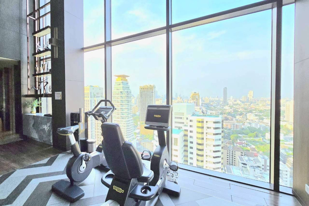 CondoSukhumvit, Asoke, Thonglor : RC033526 Condo 2 beds for rent/sale at VITTORIO Sukhumvit 39 near BTS Phrom Phong