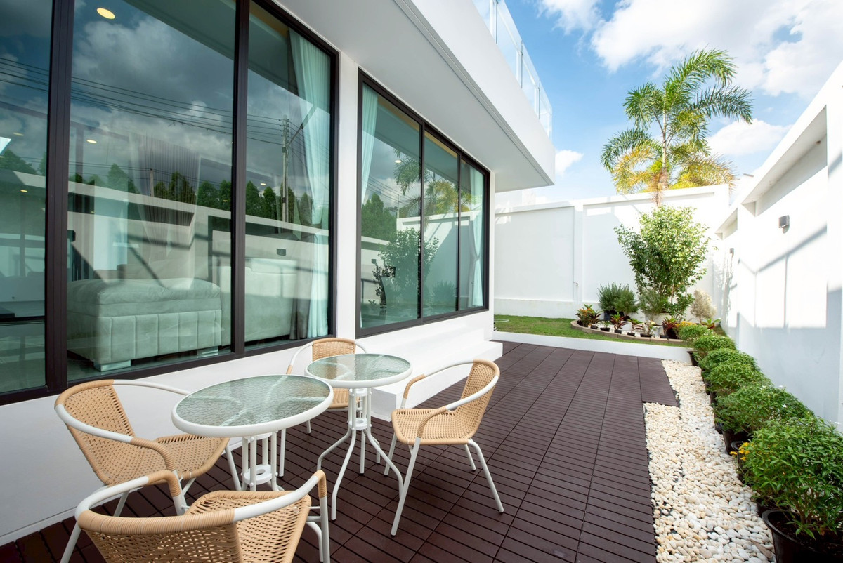 ให้เช่าพัทยา บางแสน ชลบุรี สัตหีบ : บ้านเดี่ยวพูลวิลล่า ถนน ซากแง้ว / 5 ห้องนอน (เช่า), Detached House Pool Villa Sak Ngaew Road / 5 Bedrooms (FOR RENT) AM023