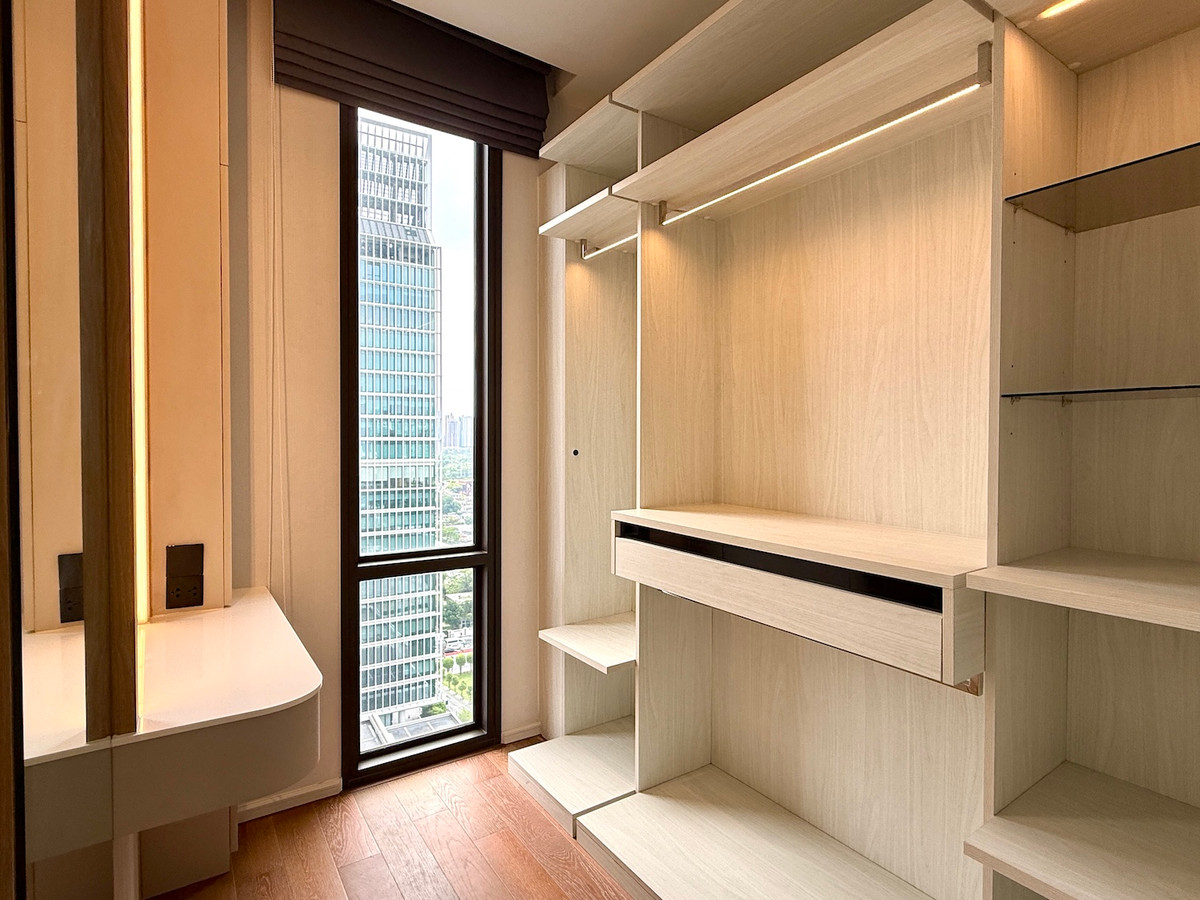 For RentCondoWitthayu, Chidlom, Langsuan, Ploenchit : 2 bedroom condo, beautifully decorated, ready for rent in Soi Tonson, Lang Suan area. Near Lumphini Park