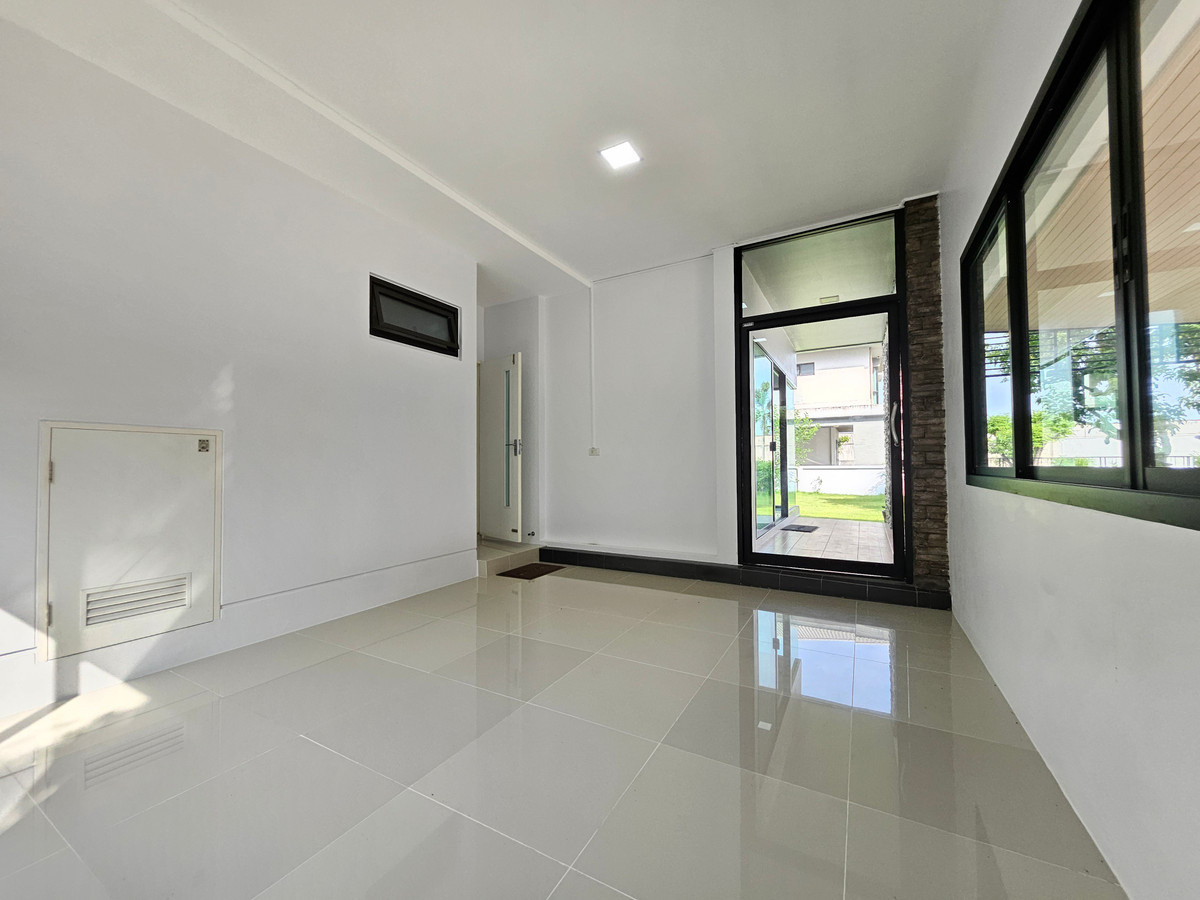 For RentHouseRama 2, Bang Khun Thian : Pet-Friendly ! 6-Bedroom Renovated Home with Private Garden✨