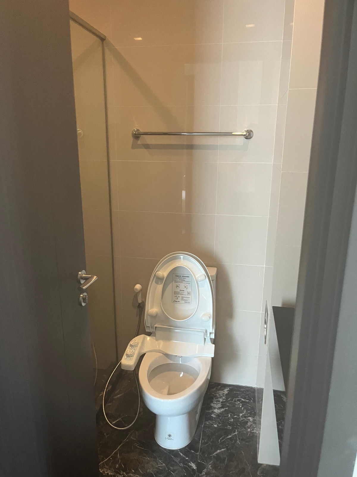 ให้เช่าคอนโดสุขุมวิท อโศก ทองหล่อ : For Rent CondoEdge Sukhumvit 23 Fully furnished (S15-10818)