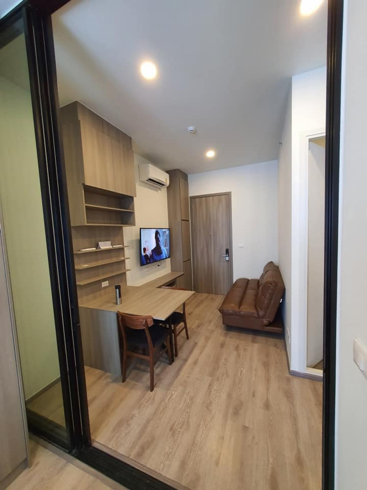 For RentCondoKasetsart, Ratchayothin : 💥DL-10547💥Knightsbridge kaset - society 👉Line : @luxeliving