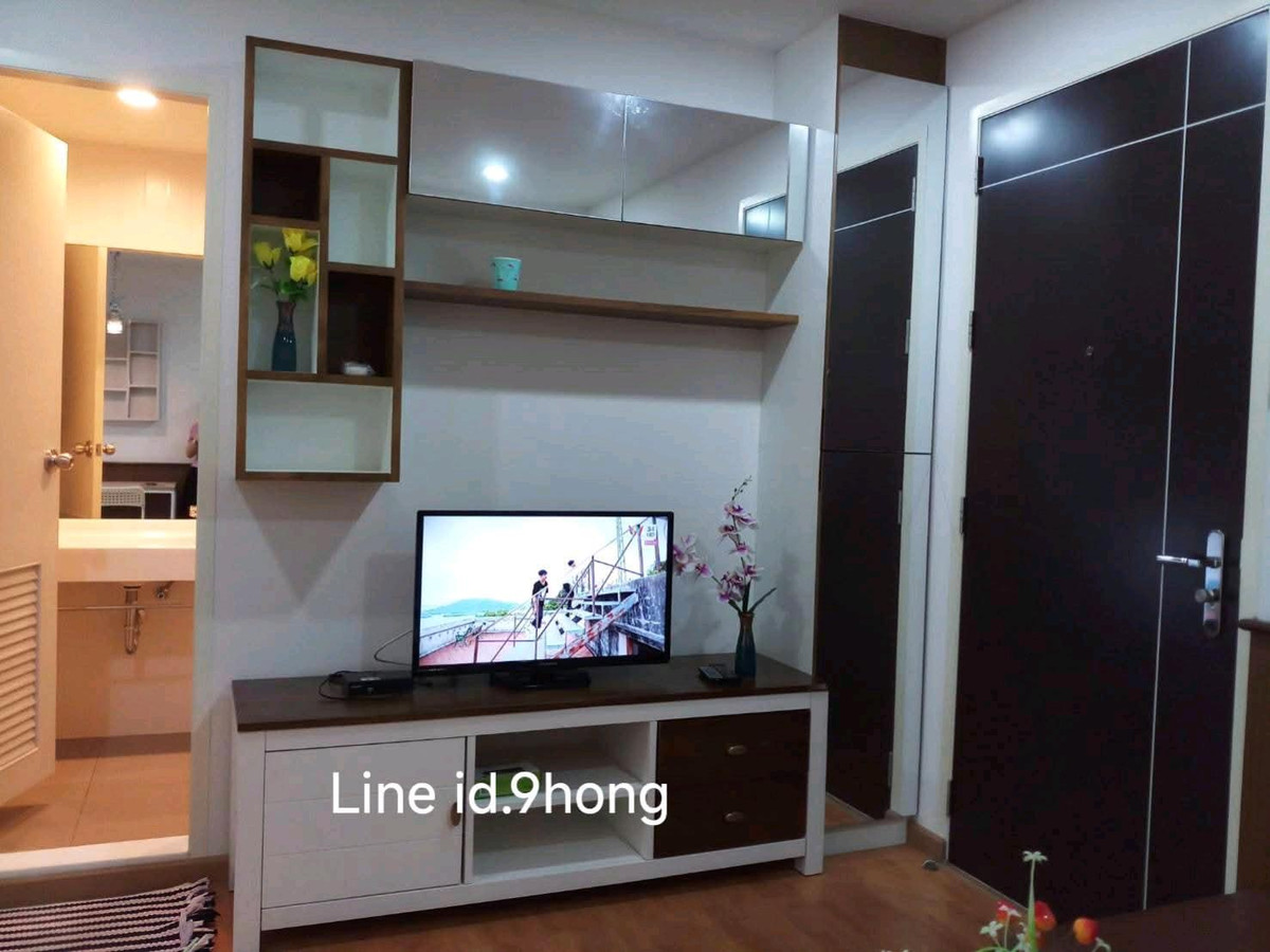 For RentCondoThaphra, Talat Phlu, Wutthakat : Just 50 m. BTS BangWa Interchange MRT. If interested, please make an appointment to see the room.