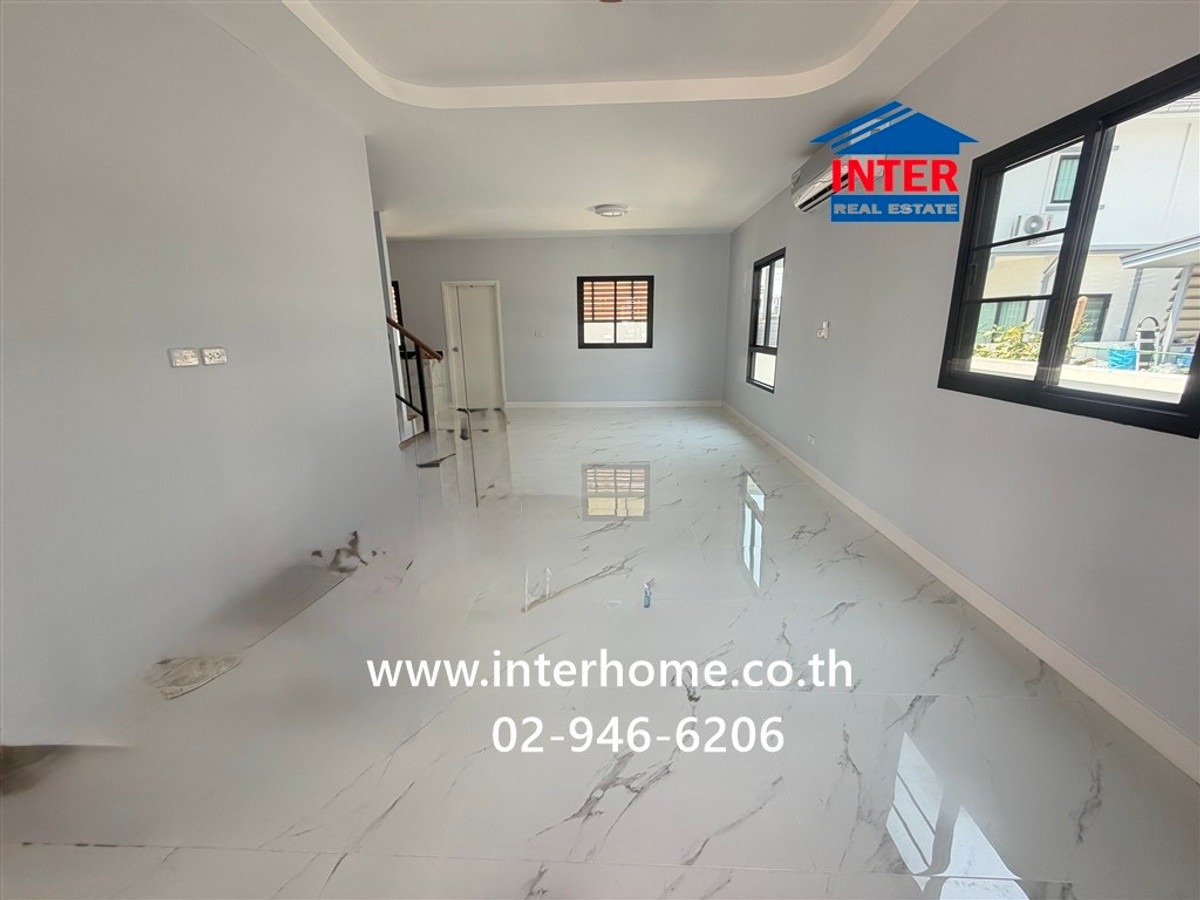 For SaleHouseBuri Ram : 2-story detached house, 67.9 sq m, Thada Diasis Village. Near Sarasas Witaed Buriram School, Soi Thada Soi 2, Road No. 3021 Road number 288 (Luang Mueang Road) Mueang Buriram, Buriram